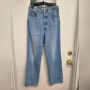 Classic Light Blue Women's Jeans( Levi Strauss & Co.